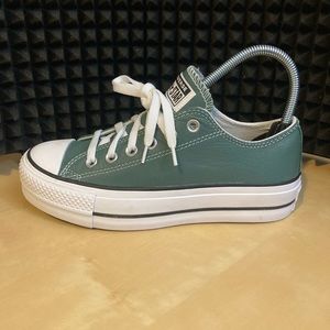 Converse All Star Platform Low Leather Size 7 Women